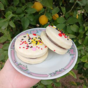6 alfajores alemanes con glaseado de limón